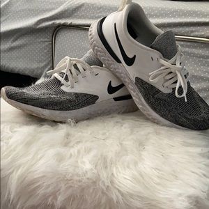 Nike Odessey React flyknit